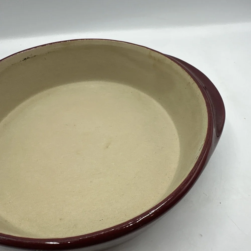 Pampered Chef Family Heritage Round Stoneware Baker Red Unglazed Holiday Dish 8